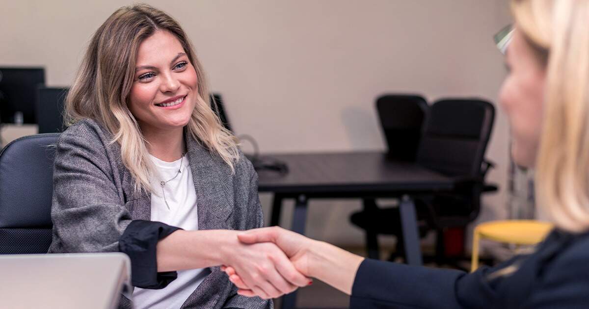 Como se vestir para uma entrevista de emprego