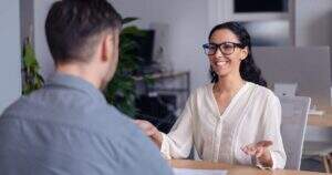 Um guia completo para dominar as perguntas frequentes em uma entrevista de emprego